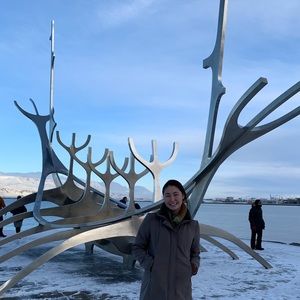 Meet your Posher, Jennifer